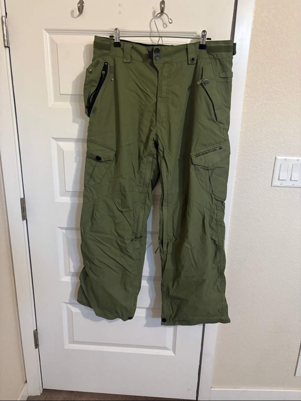 686 Olive Green Men's Cargo Snow Pants